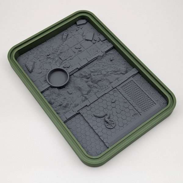 Anarky Creations Ultimate Modern Dry palette with dampening sponge.